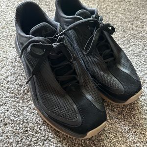 RAD GLOBAL BLACK ON BLACK CFSBK size 8.5 Trainers CFSBK LIMITED EDITION***